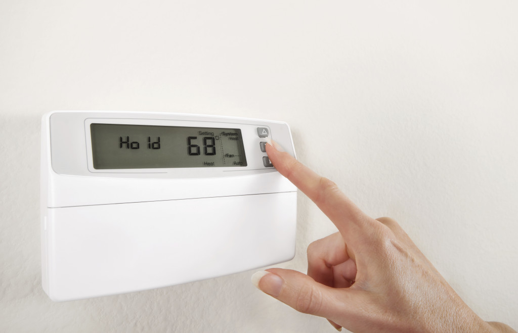 How a Programmable Thermostat Helps Your Heating and Budget